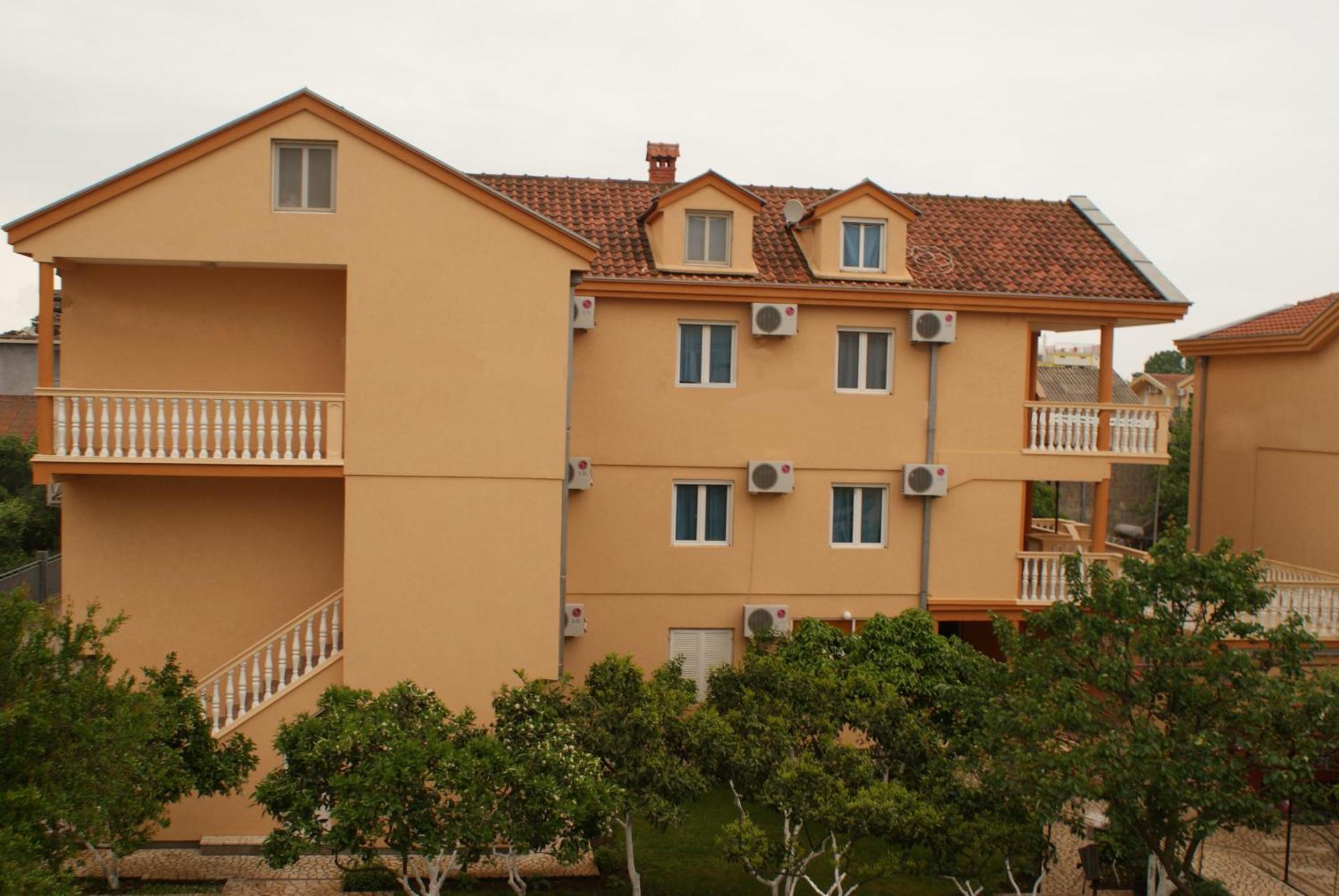 Apartments Dalila 울친 외부 사진