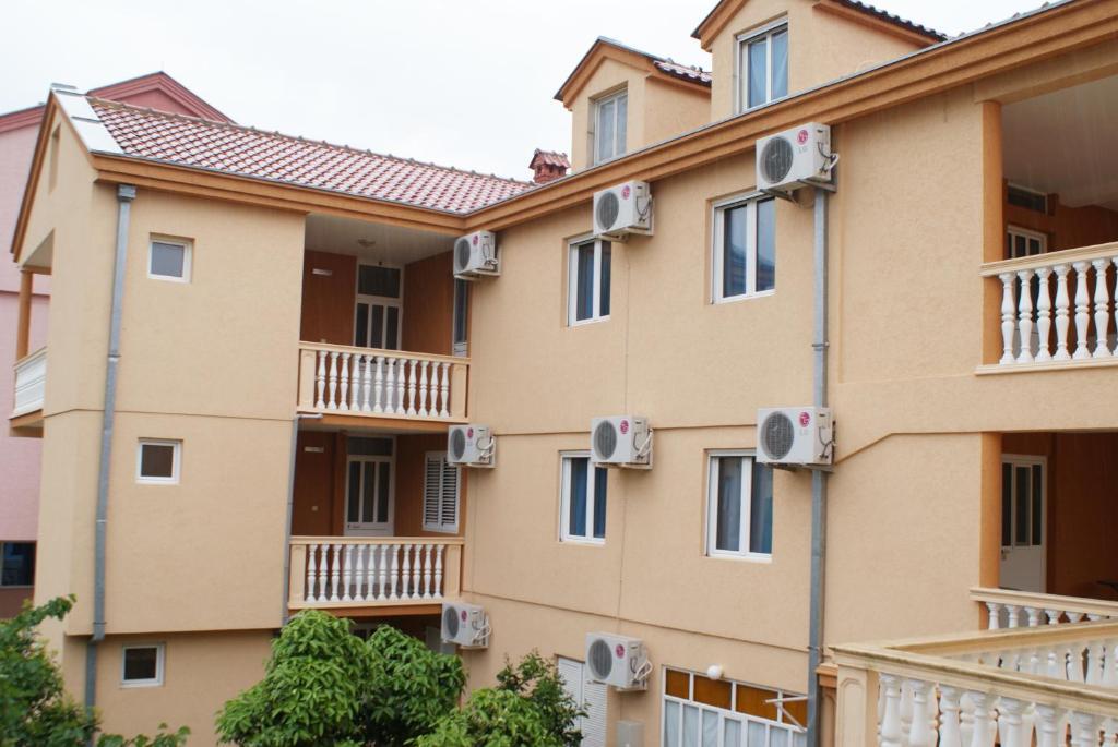 Apartments Dalila 울친 외부 사진
